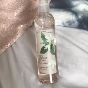 night blooming jasmine Bath and Bodyworks mist